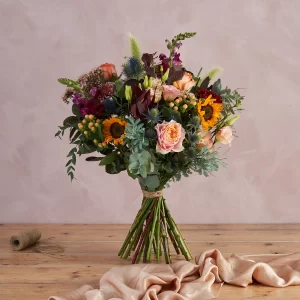 Buchete de Flori deosebite pentru Ziua Profesorului – un simplu mod de a arăta aprecierea